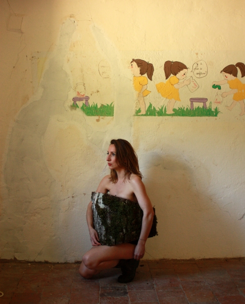 http://aurelineroy.com/files/gimgs/1_femmebuche.jpg